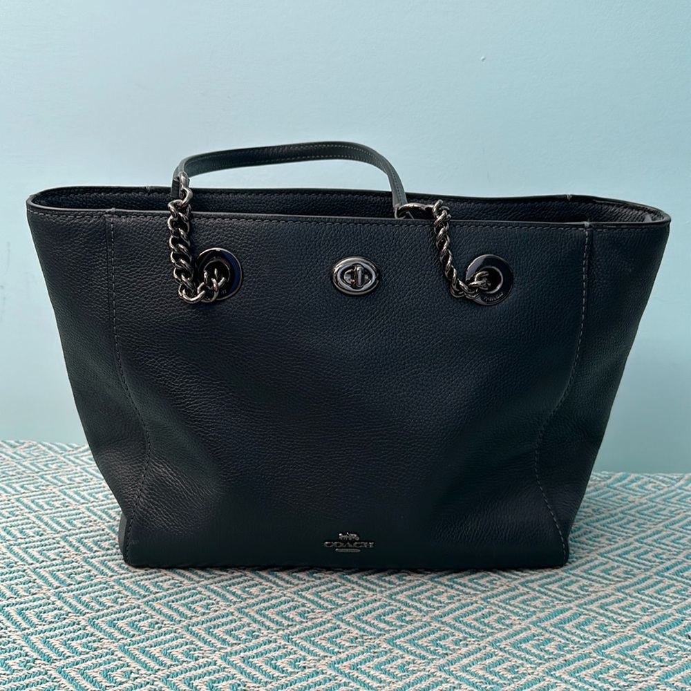 Coach Turnlock Chain Pebbled Tote